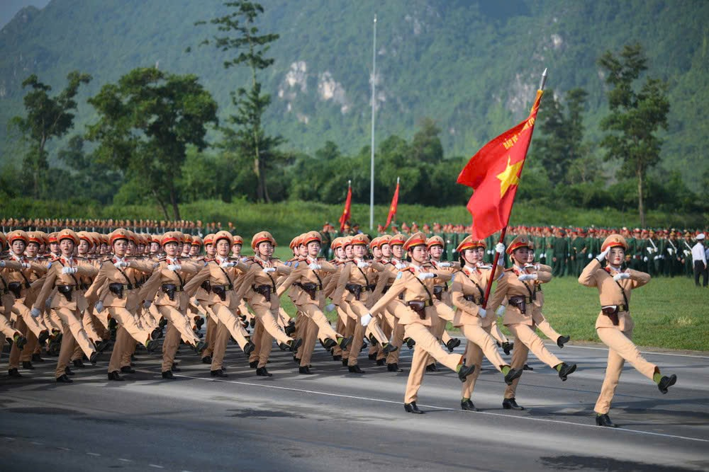 Khối nữ Cảnh sát giao thông